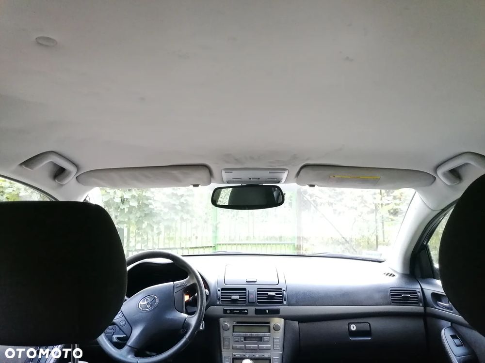 Toyota Avensis 1.8 VVT-i Combi Sol - 13