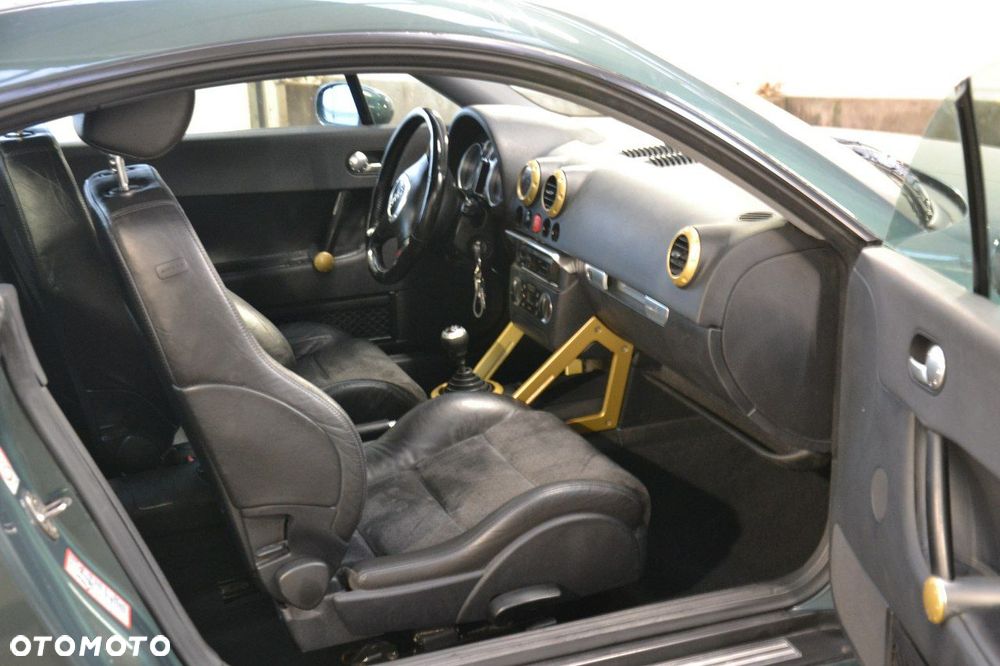 Audi TT Coupé - 19