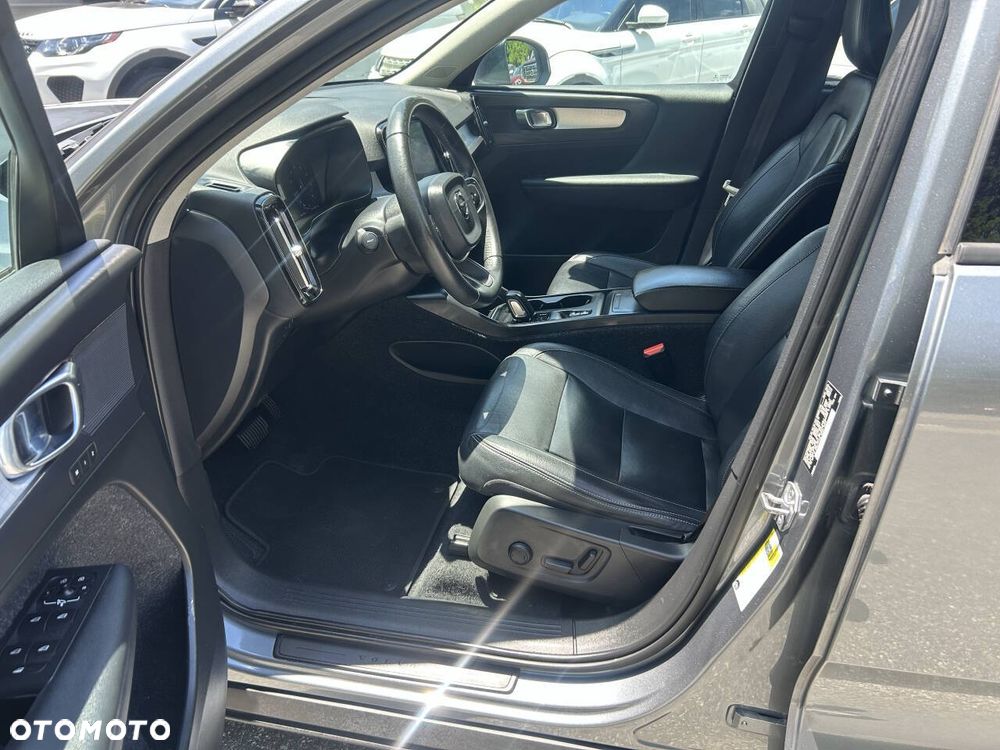Volvo XC 40 T5 AWD Momentum - 10