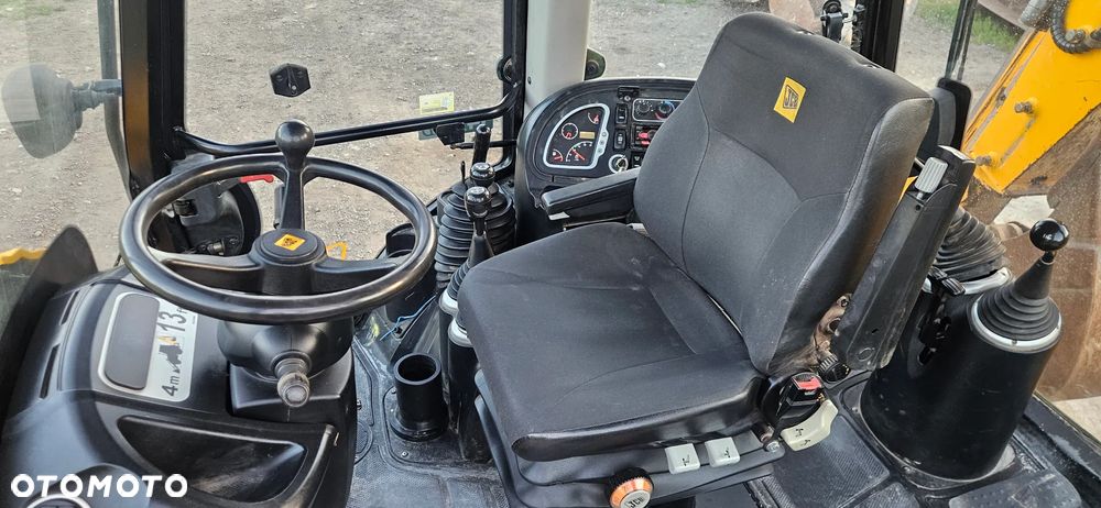 JCB 3CX - 7