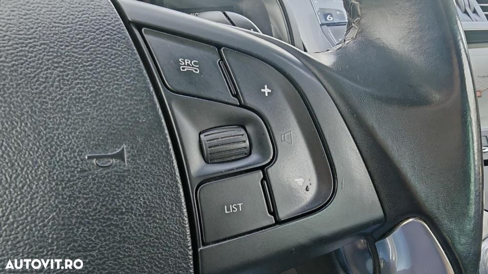 Citroën DS5 Hybrid4 EGS6 SportChic - 20