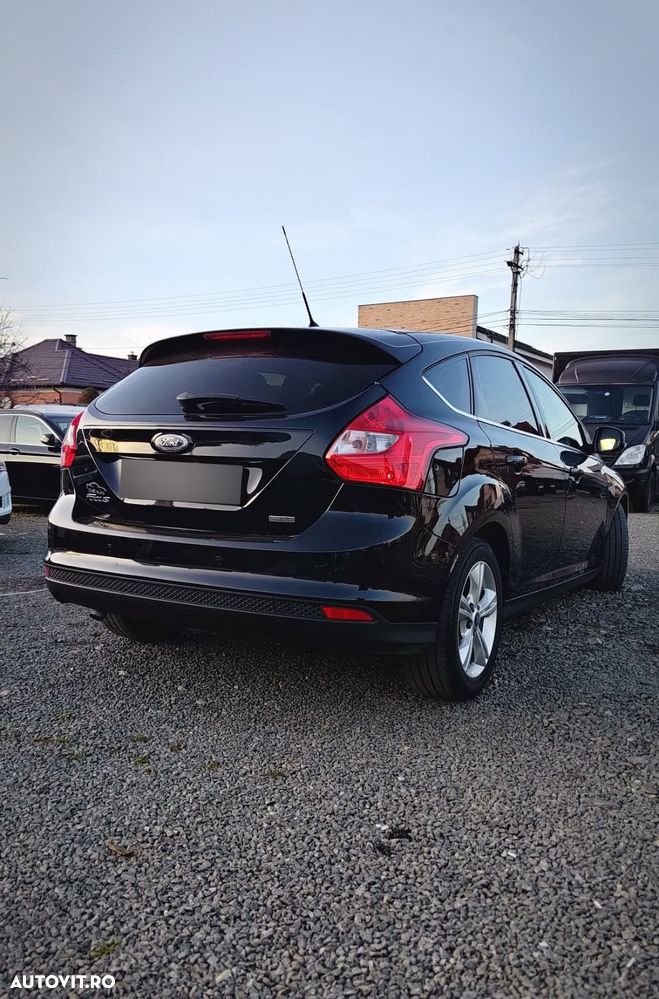 Ford Focus - 11
