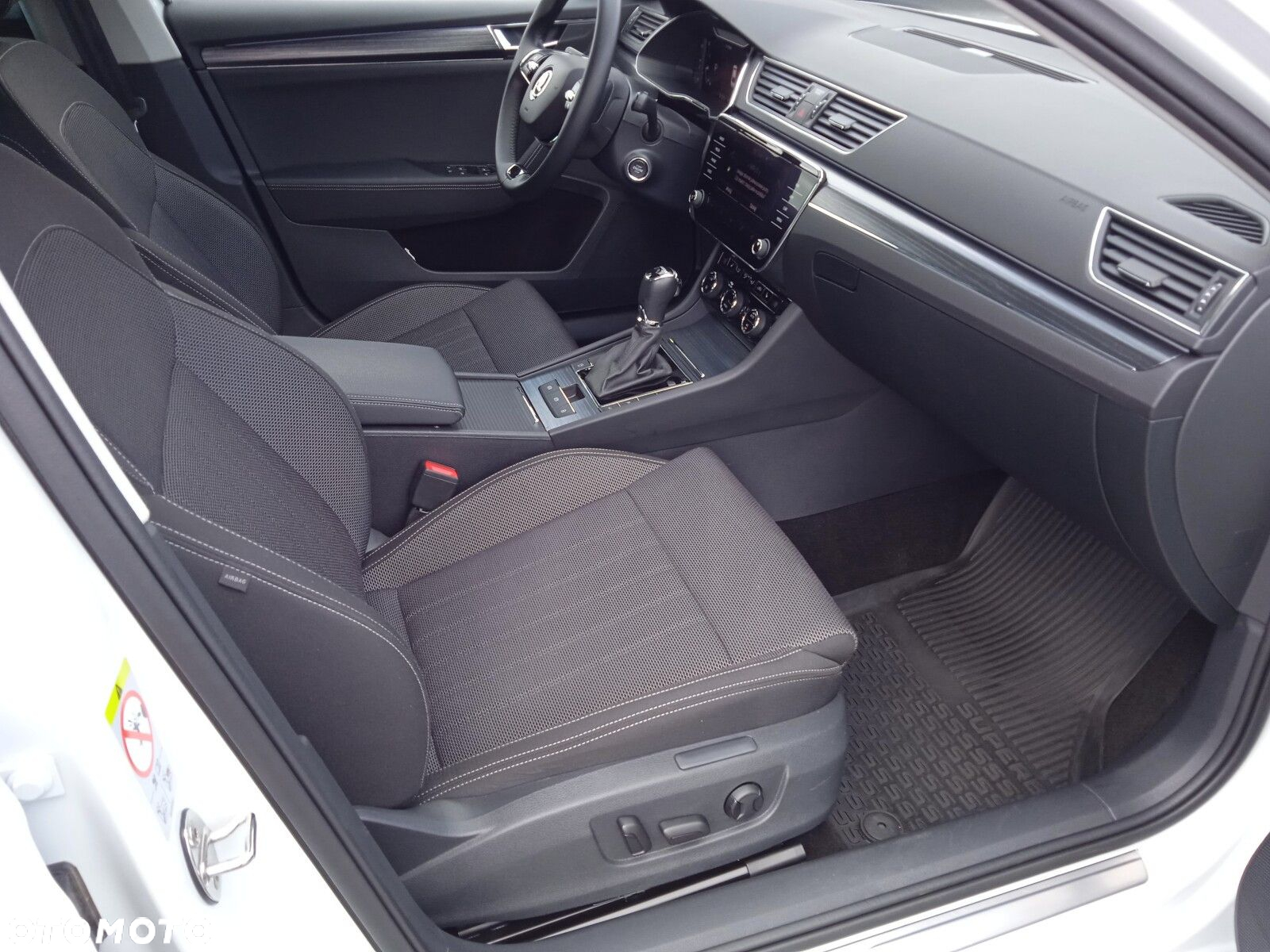 Skoda Superb 2.0 TDI SCR Style DSG - 15