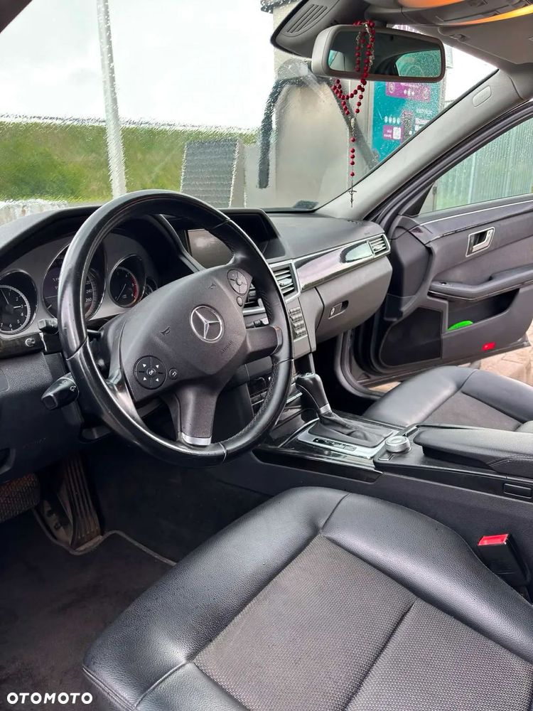 Mercedes-Benz Klasa E 250 CDI 4-Matic BlueEff - 5