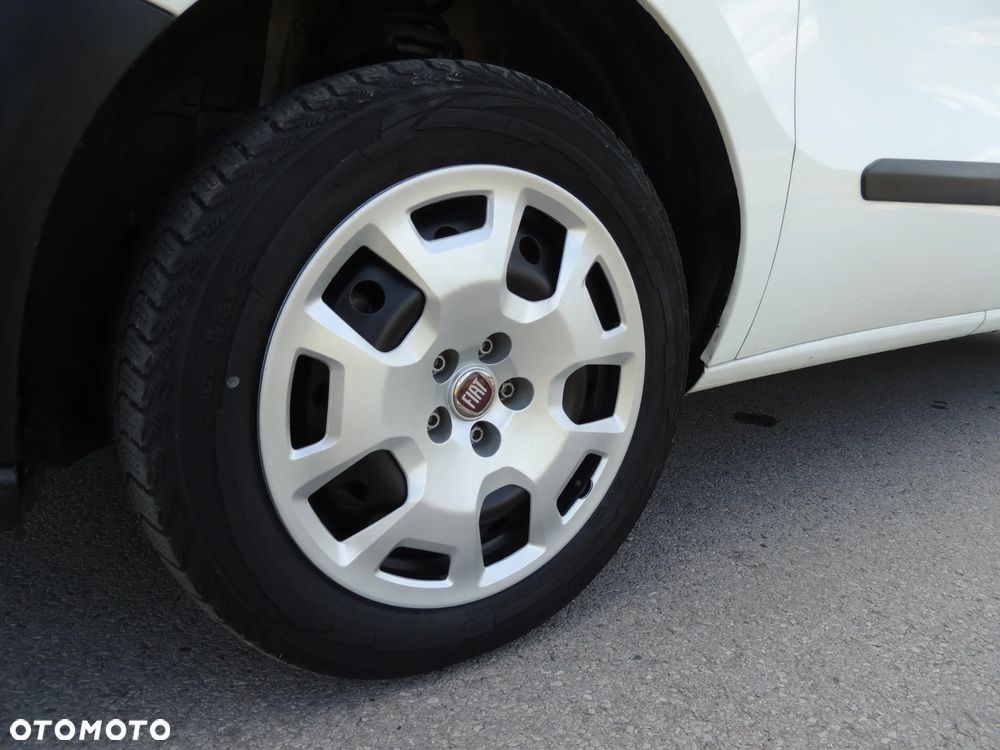 Fiat DOBLO - 22