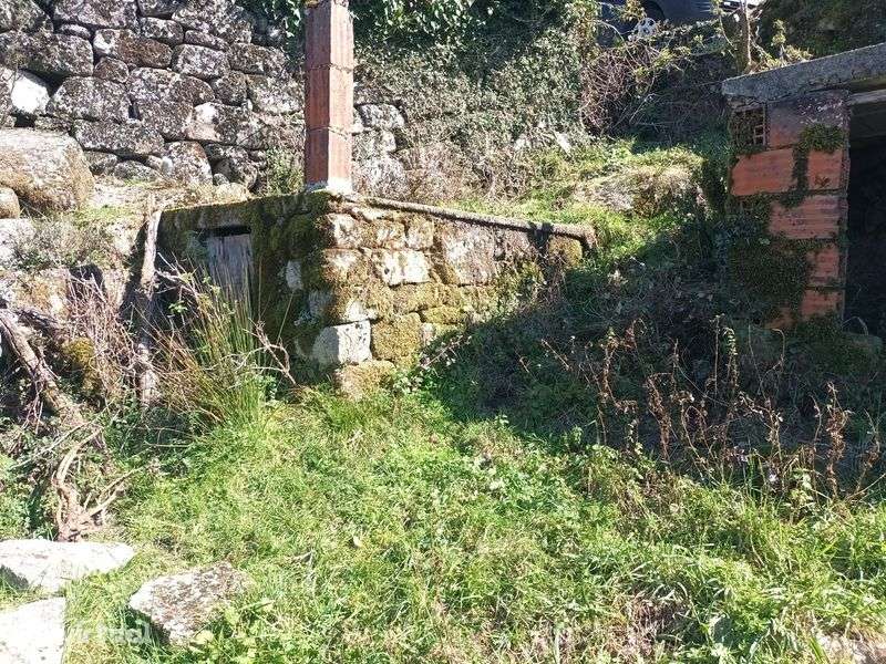 Vendo casa  para  reconstrução - Grande imagem: 4/8