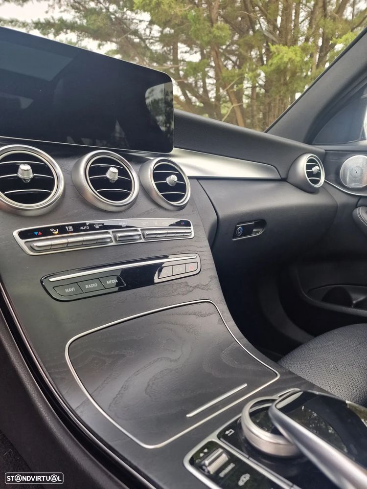 Mercedes-Benz C 300 de AMG Line - 11