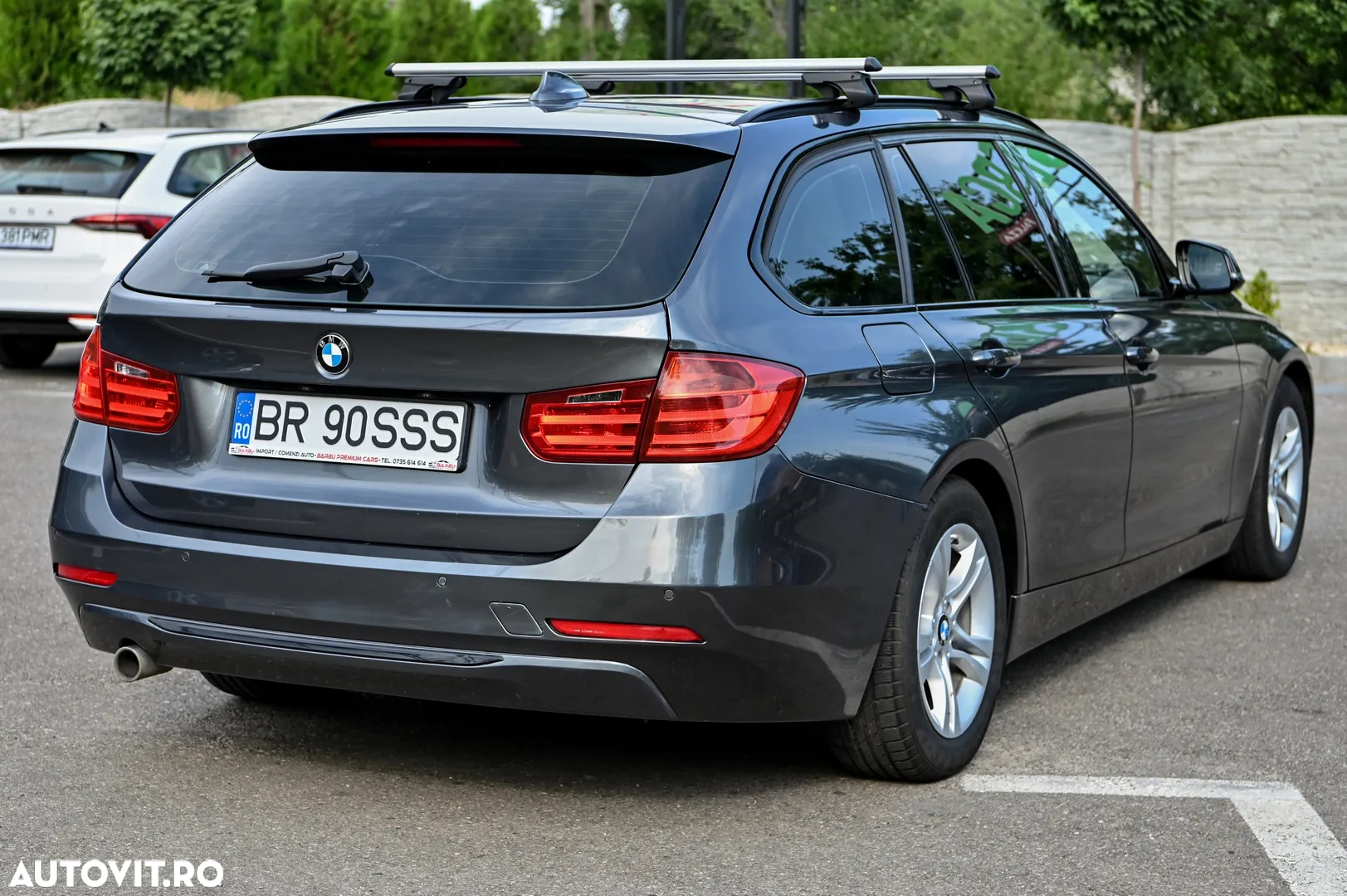 BMW Seria 3 320d Touring - 22