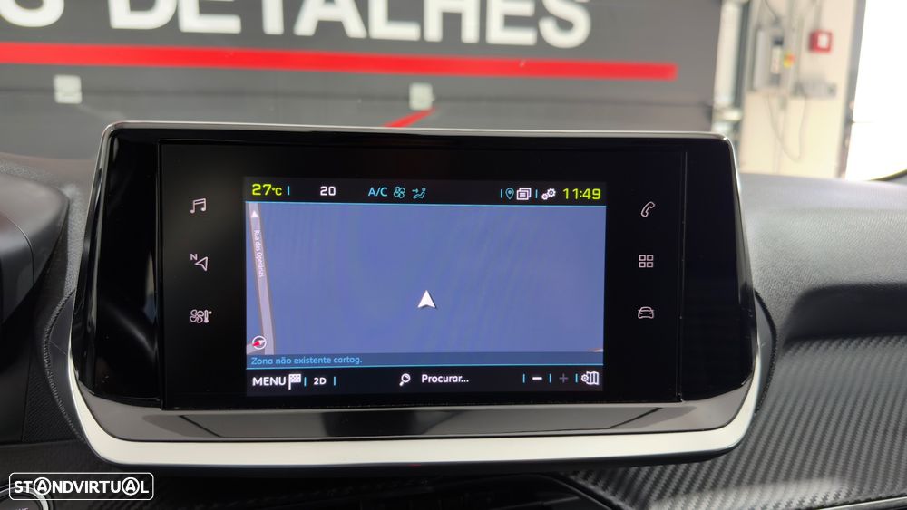 Peugeot e-208 E-Style - 24