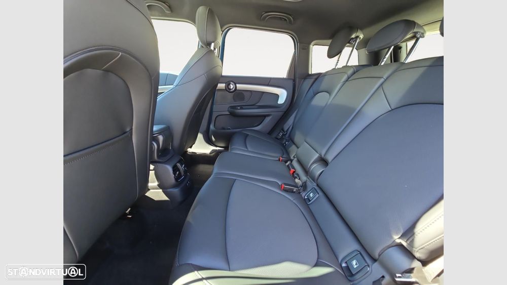 MINI Countryman Cooper SD ALL4 Auto - 14