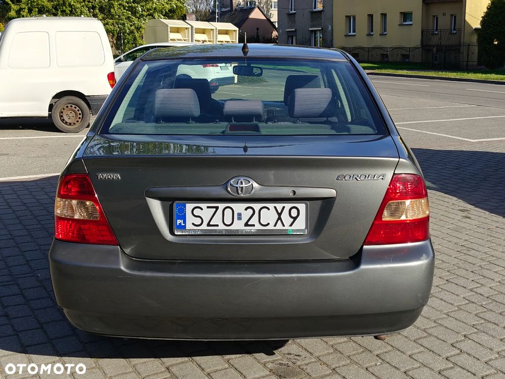 Toyota Corolla 1.4 Terra3 - 18