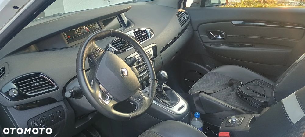 Renault Scenic 1.2 TCe Energy Bose Edition - 29