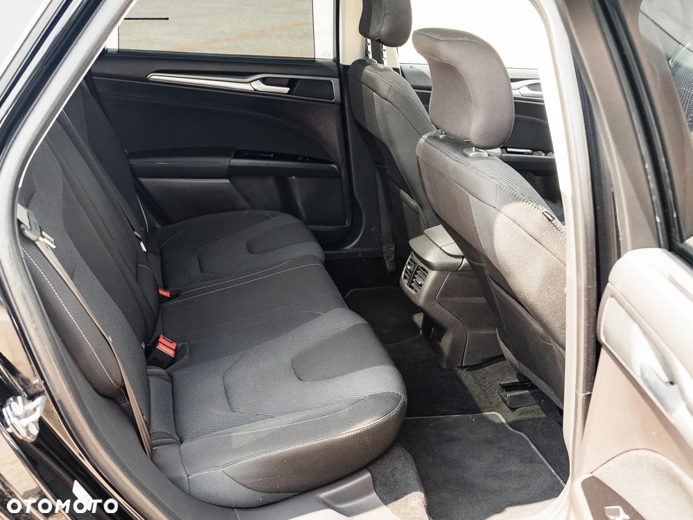 Ford Mondeo 2.0 TDCi Titanium PowerShift - 25