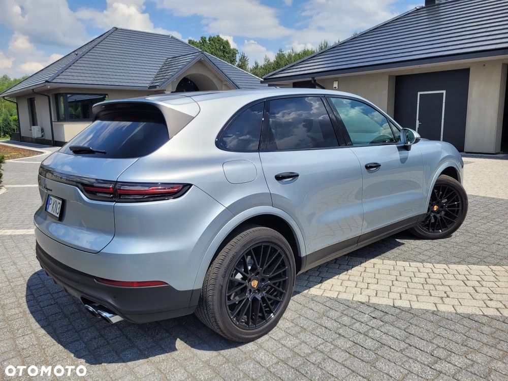 Porsche Cayenne - 5