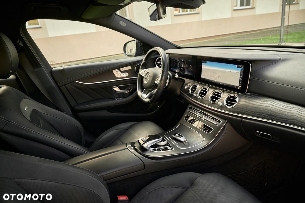 Mercedes-Benz Klasa E - 11