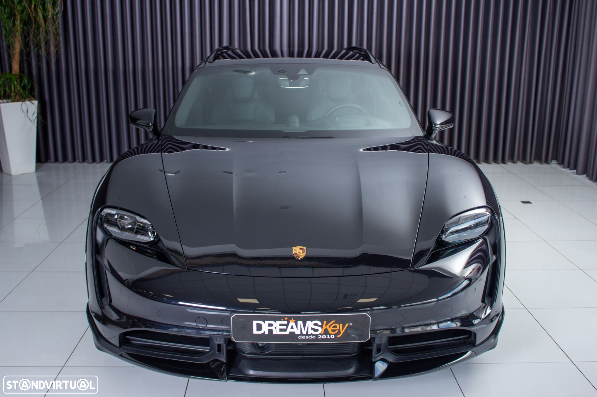Porsche Taycan Cross Turismo Turbo S - 2