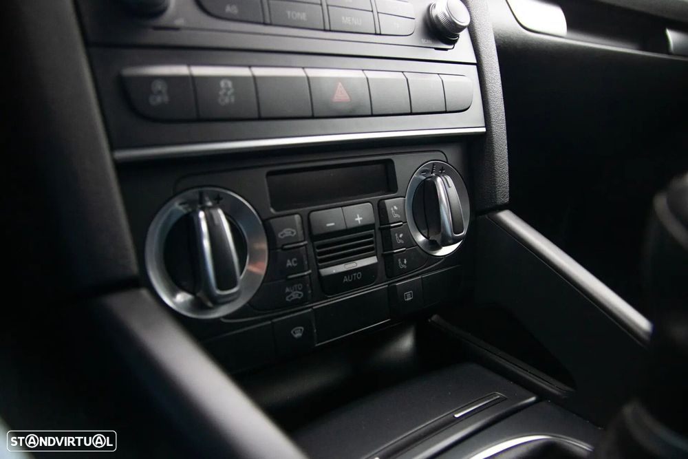 Audi A3 Sportback 1.6 TDI Attraction - 33