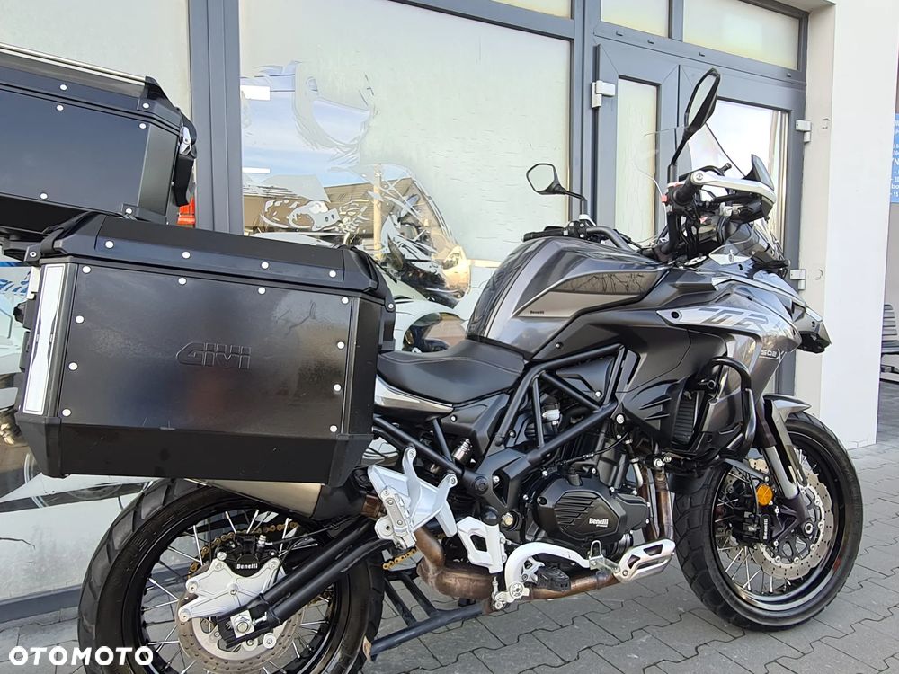 Benelli TRK 502X - 5