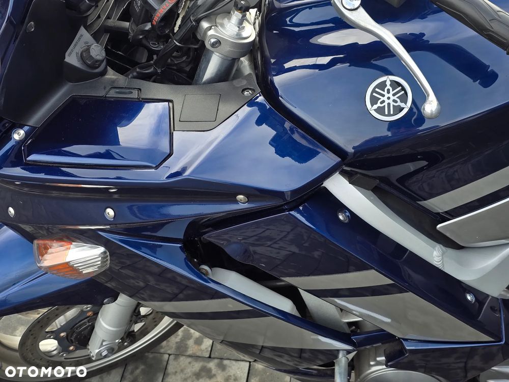 Yamaha FJR - 25