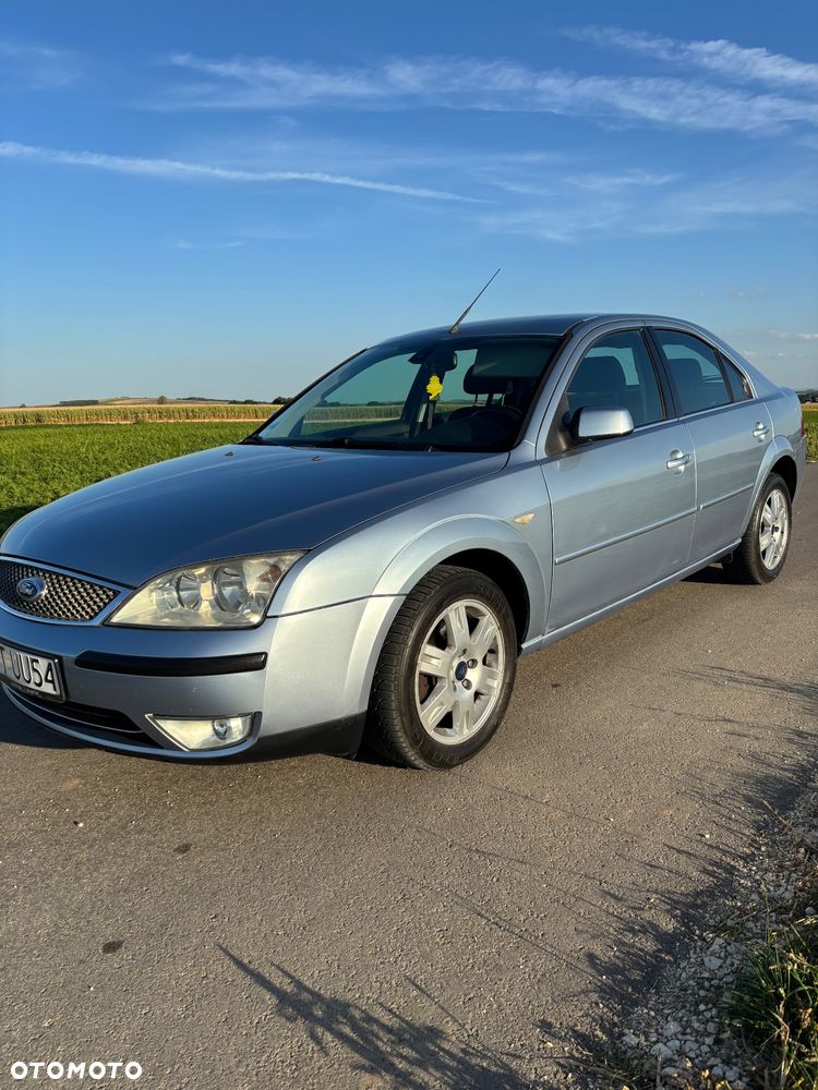 Ford Mondeo 2.0 Ghia - 3