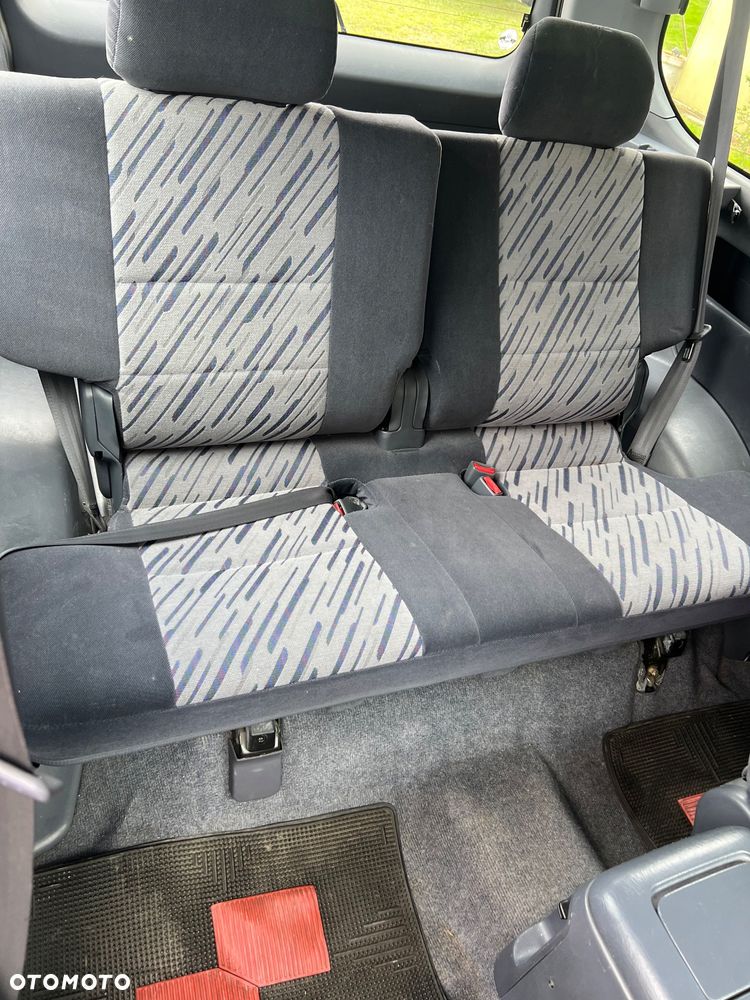 Toyota Land Cruiser - 16