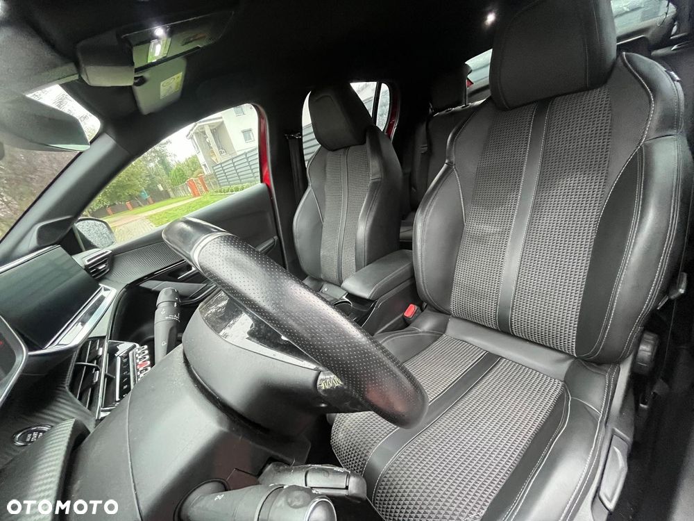 Peugeot 208 1.2 PureTech GPF Allure S&S - 10