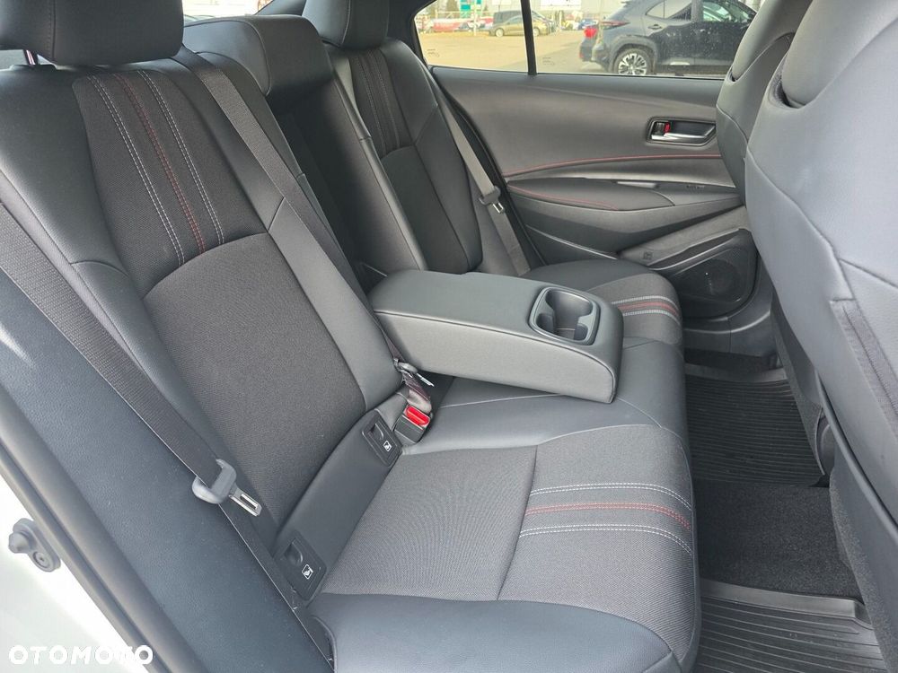 Toyota Corolla 1.8 Hybrid GR Sport - 22
