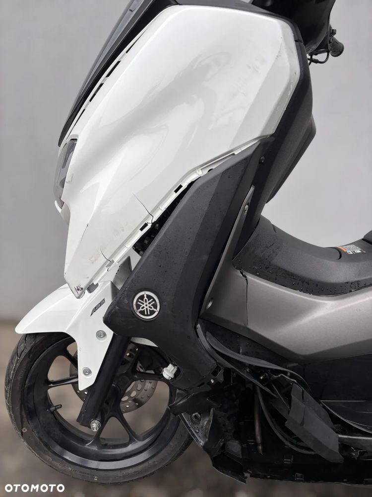Yamaha NMAX - 12