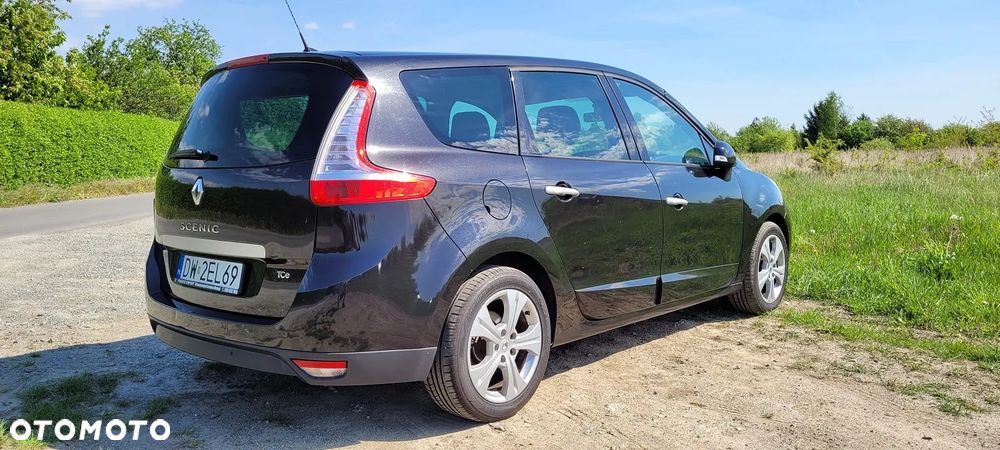Renault Grand Scenic Gr 1.4 16V TCE Bose Edition - 3