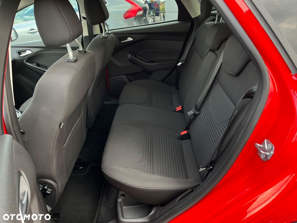 Ford Focus 1.5 EcoBlue Start-Stopp-System TITANIUM DESIGN - 25