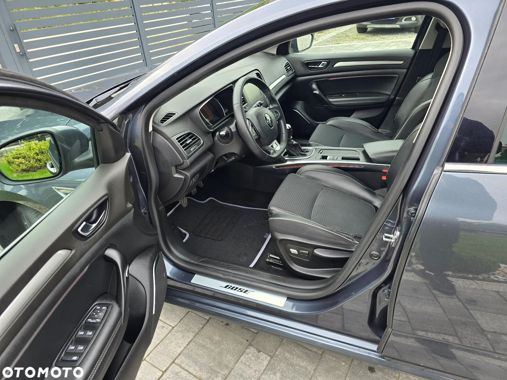 Renault Megane 1.2 16V TCe Energy Bose EU6 - 6