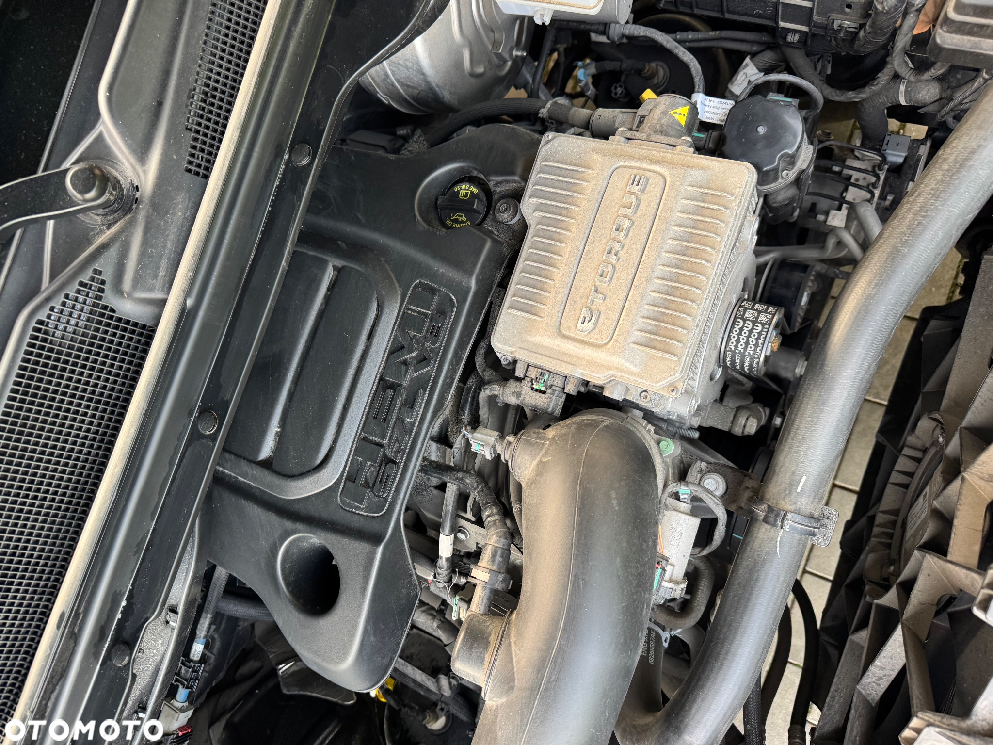 Dodge RAM 1500 5.7 4x4 - 30