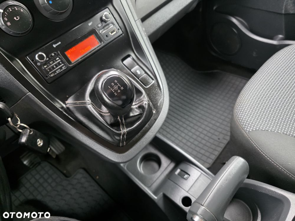 Mercedes-Benz Citan - 21