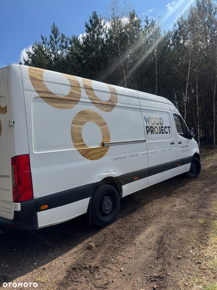 Mercedes-Benz Sprinter - 12
