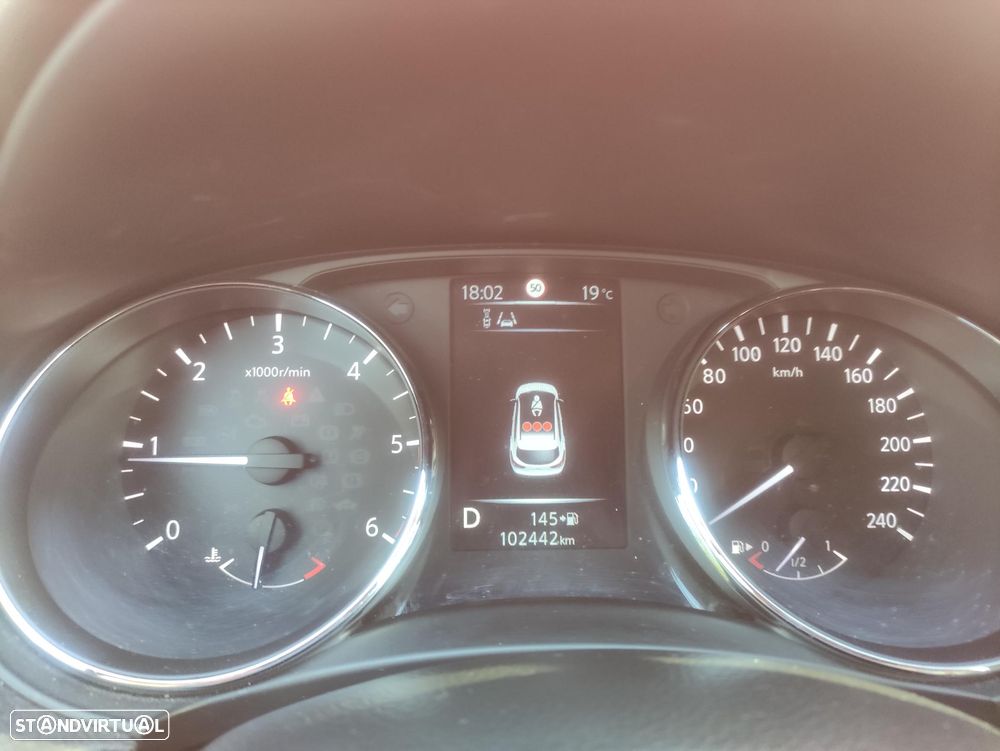 Nissan Qashqai 1.6 dCi N-Connecta Xtronic - 7