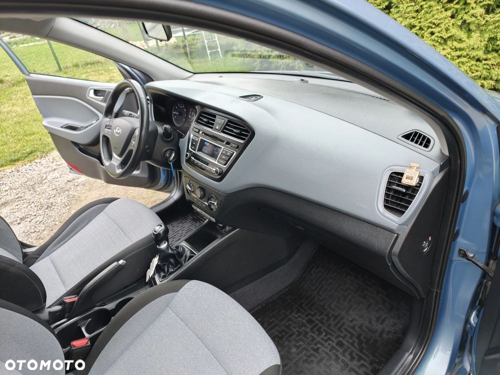 Hyundai i20 1.25 Classic + - 15