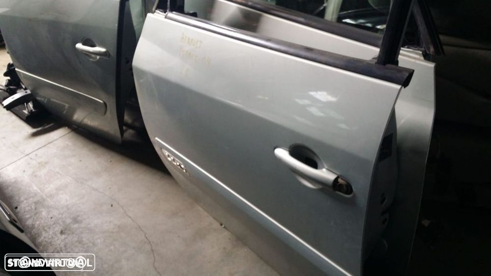 RENAULT ESPACE 2005 PORTA FRENTE / TRÁS - 4