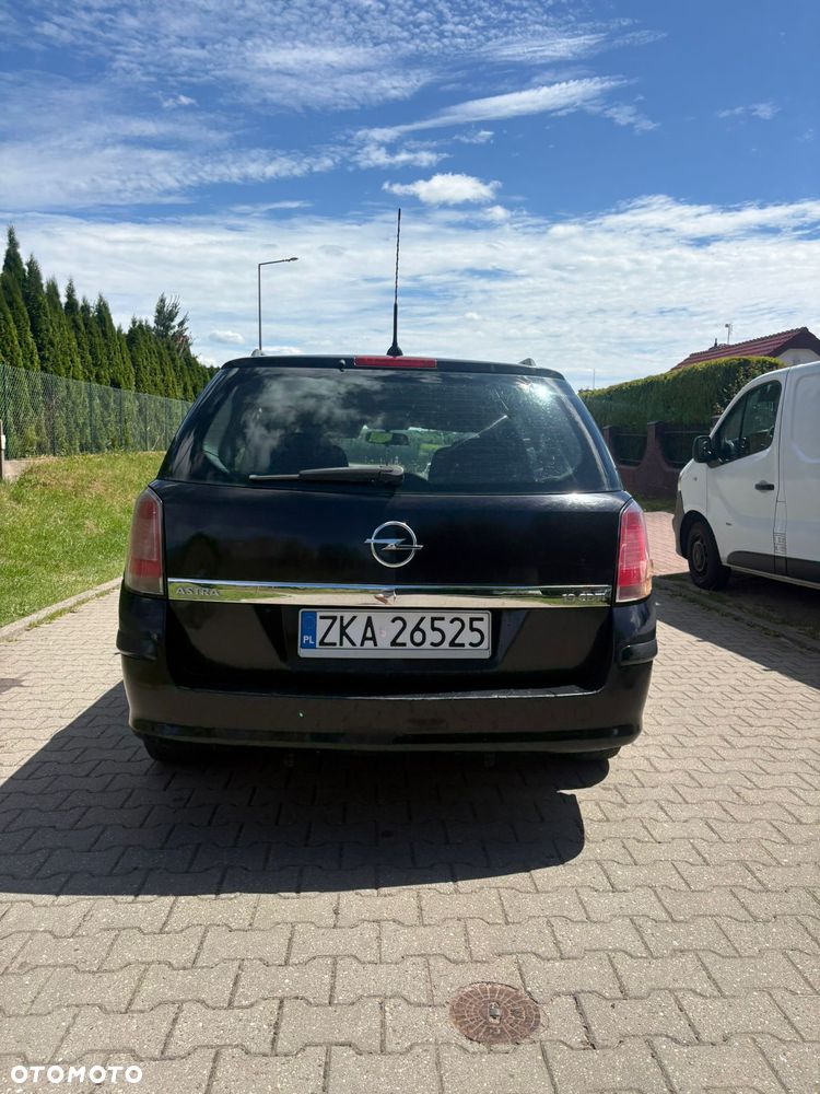 Opel Astra 1.9 CDTI Enjoy - 11