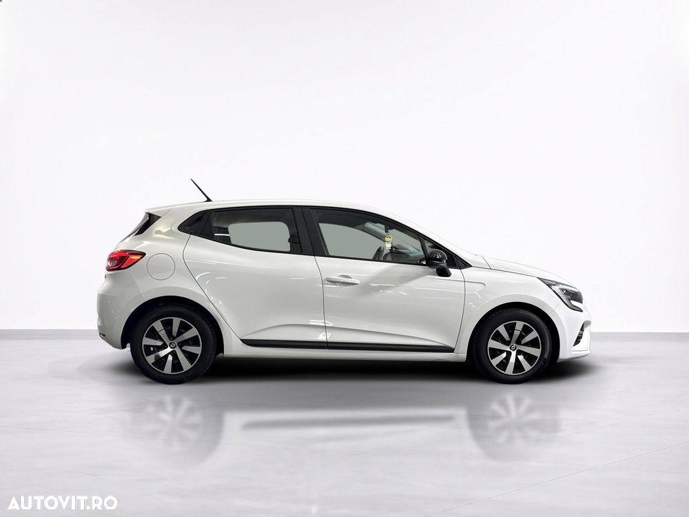 Renault Clio - 7