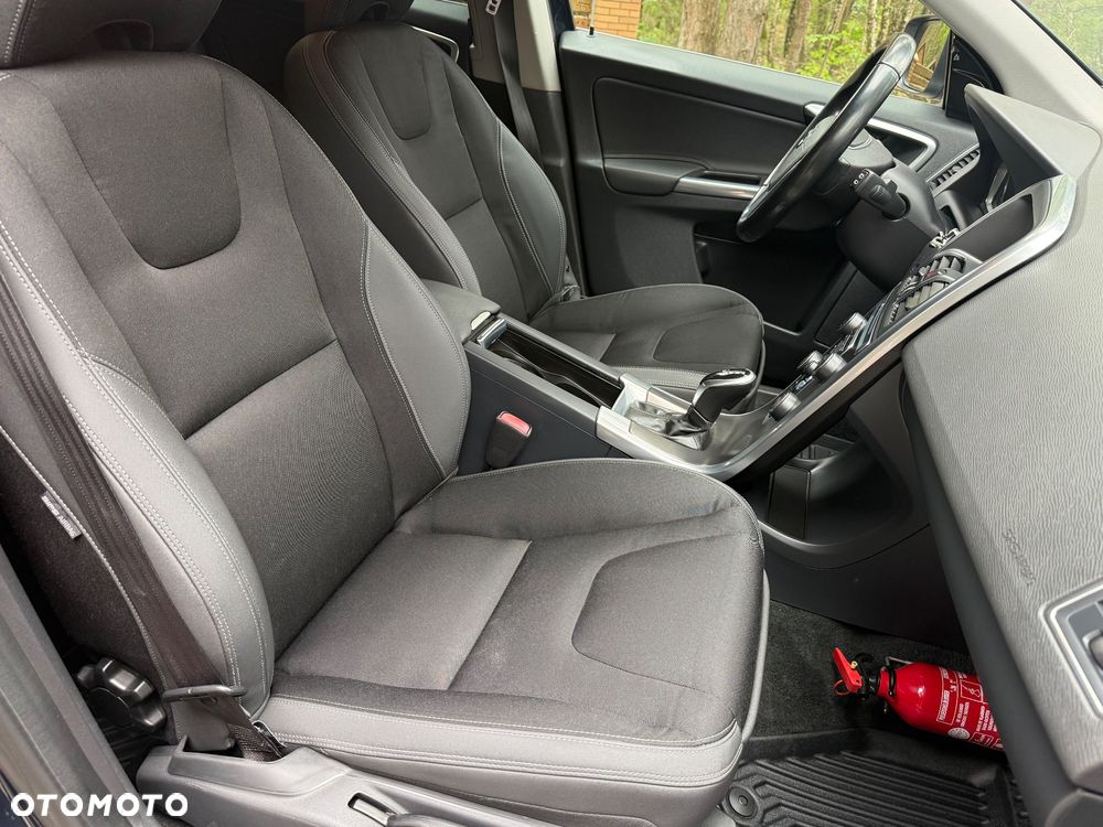 Volvo XC 60 D4 Geartronic Summum - 19