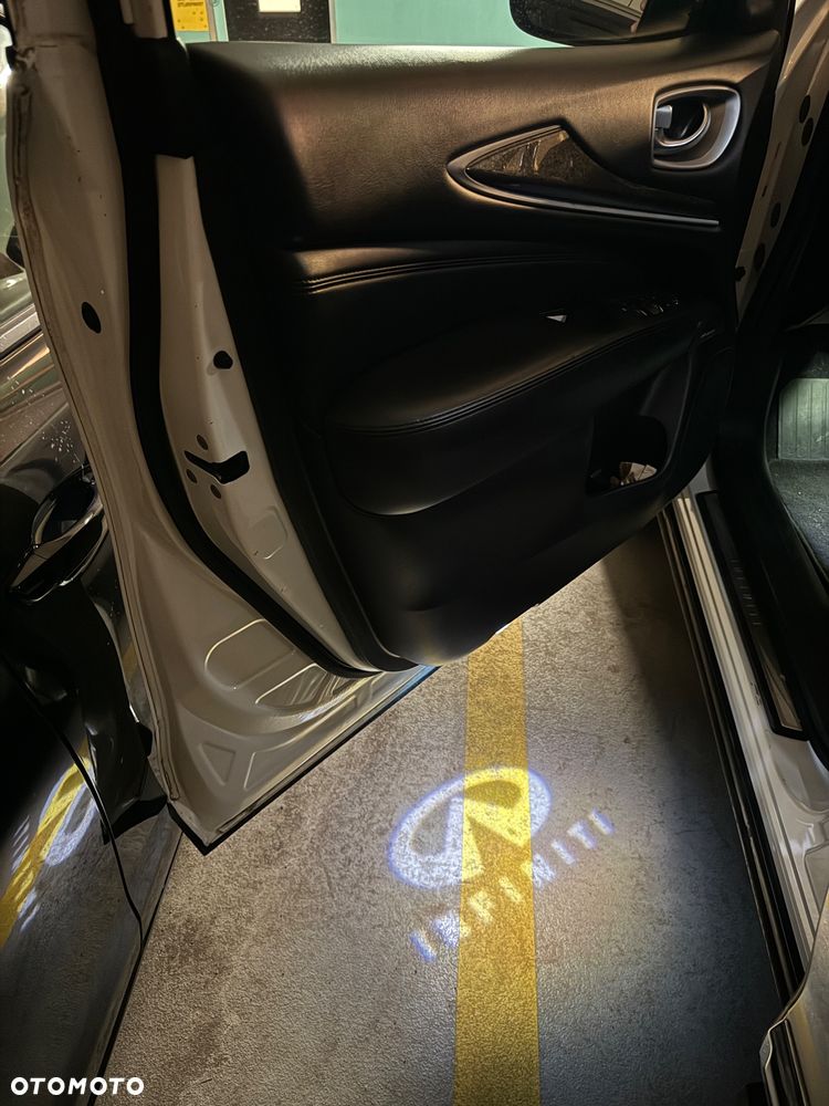 Infiniti QX60 - 21