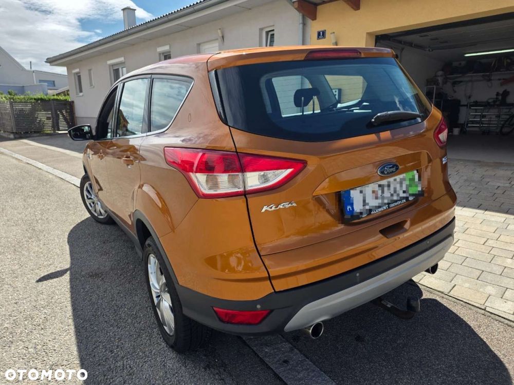 Ford Kuga - 2