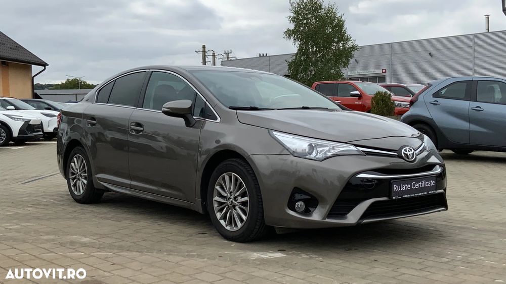 Toyota Avensis 1.8 Comfort - 4