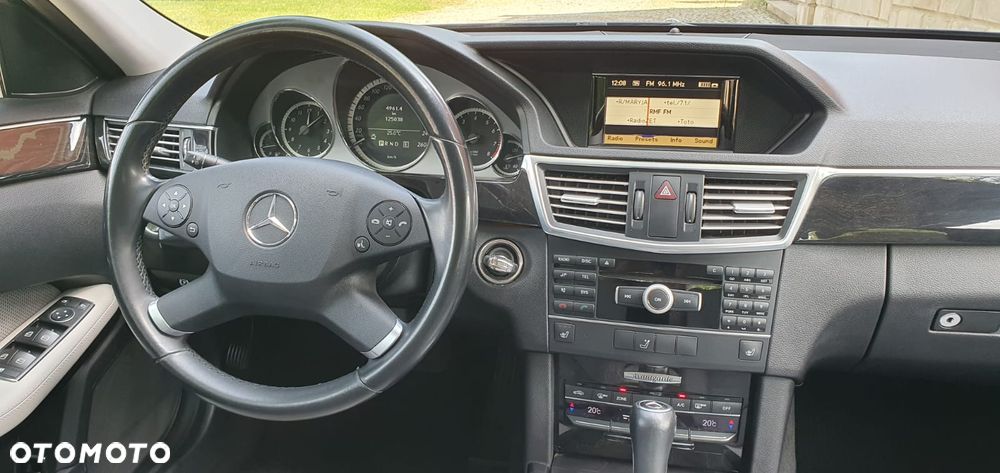 Mercedes-Benz Klasa E - 14