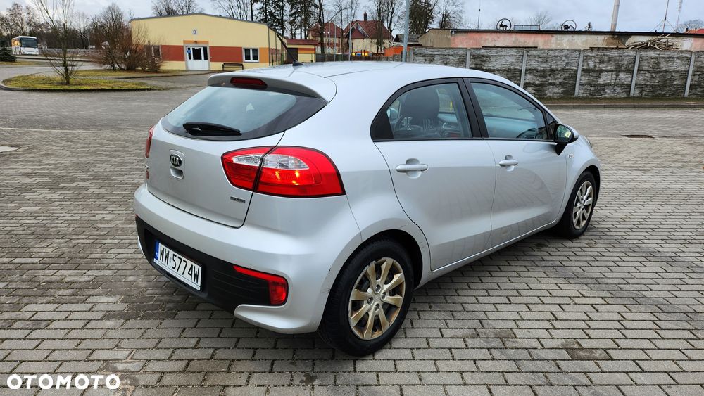 Kia Rio 1.4 crdi Business Line - 8