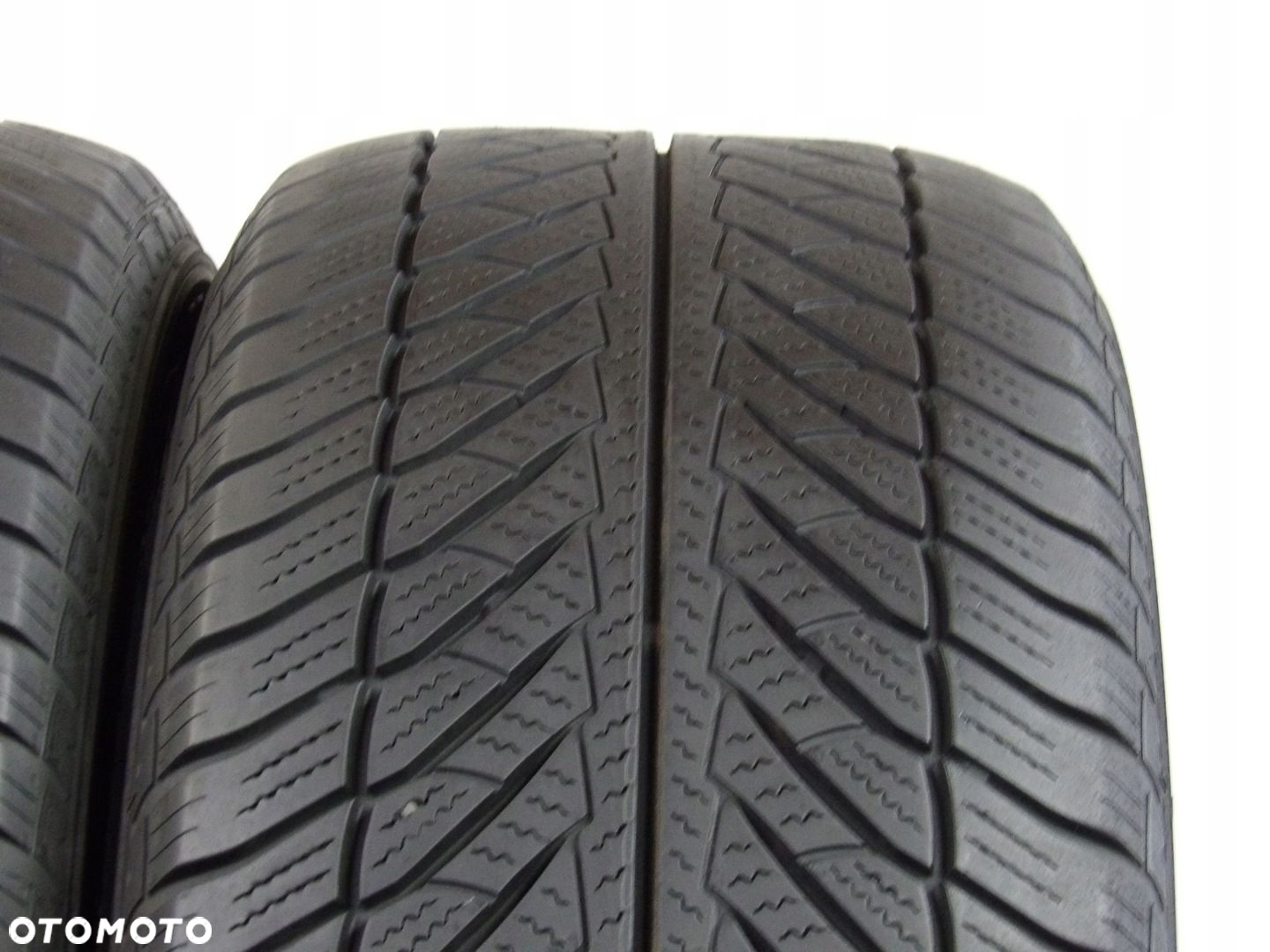 2x opony 255/55R18 GOODYEAR ULTRAGRIP WRANGLER - 2