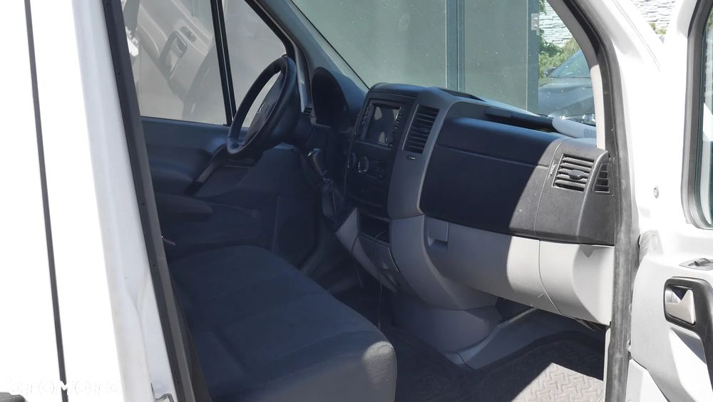 Mercedes-Benz SPRINTER - 10