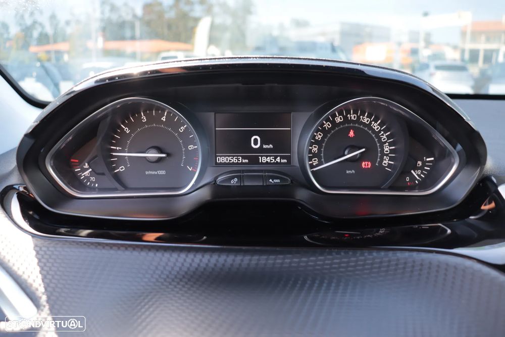 Peugeot 2008 1.2 PureTech Style - 9