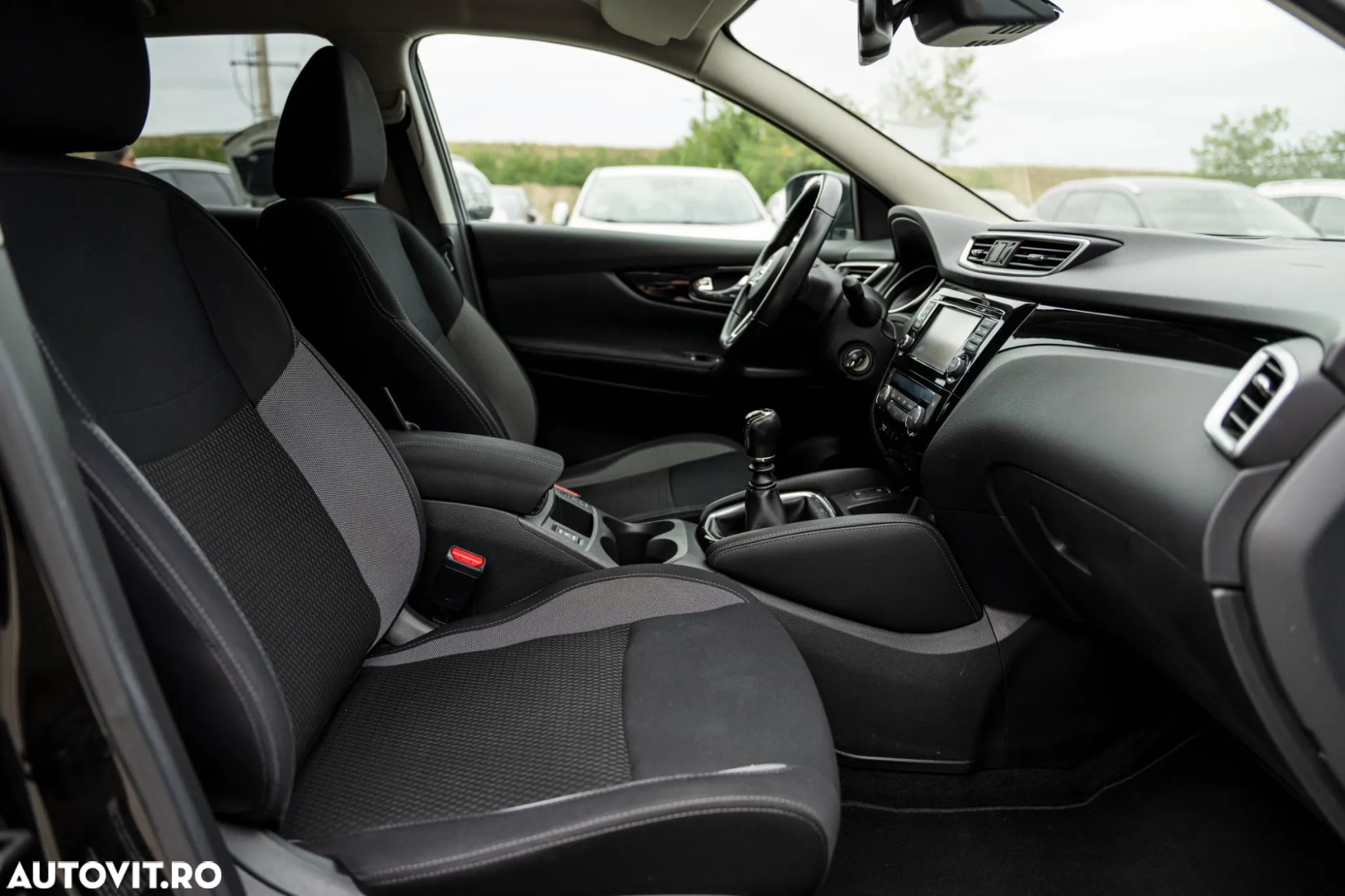 Nissan Qashqai 1.6 DCI Start/Stop N-Connecta - 13