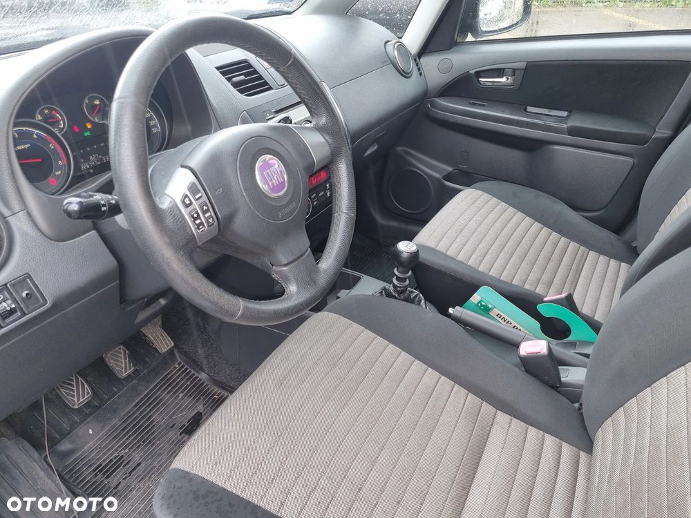 Fiat Sedici 2.0 Multijet 16V 4x4 Dynamic - 13